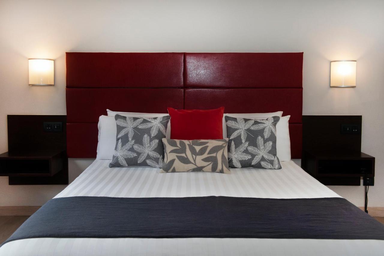 ארטס Hotel Palarine מראה חיצוני תמונה