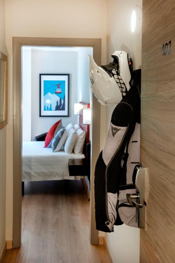 ארטס Hotel Palarine מראה חיצוני תמונה