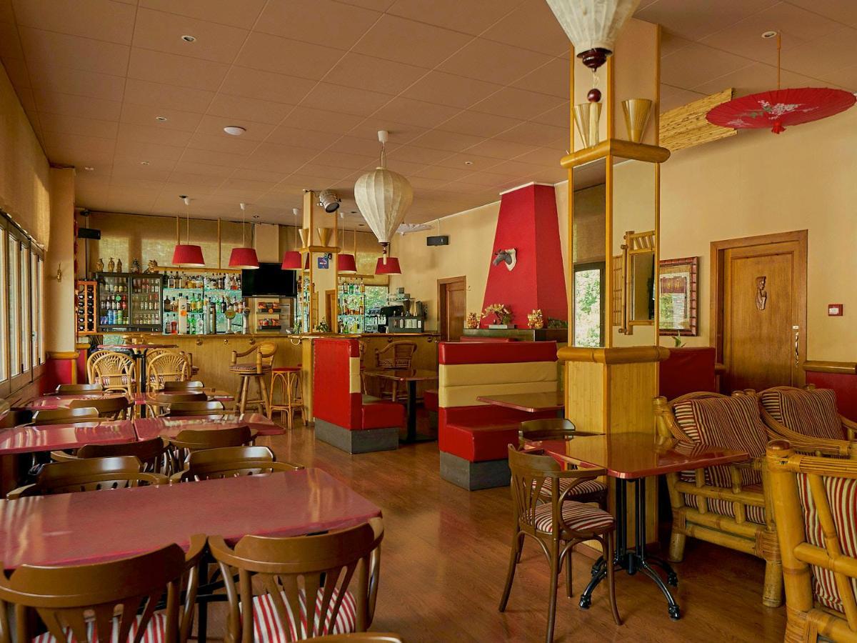 ארטס Hotel Palarine מראה חיצוני תמונה