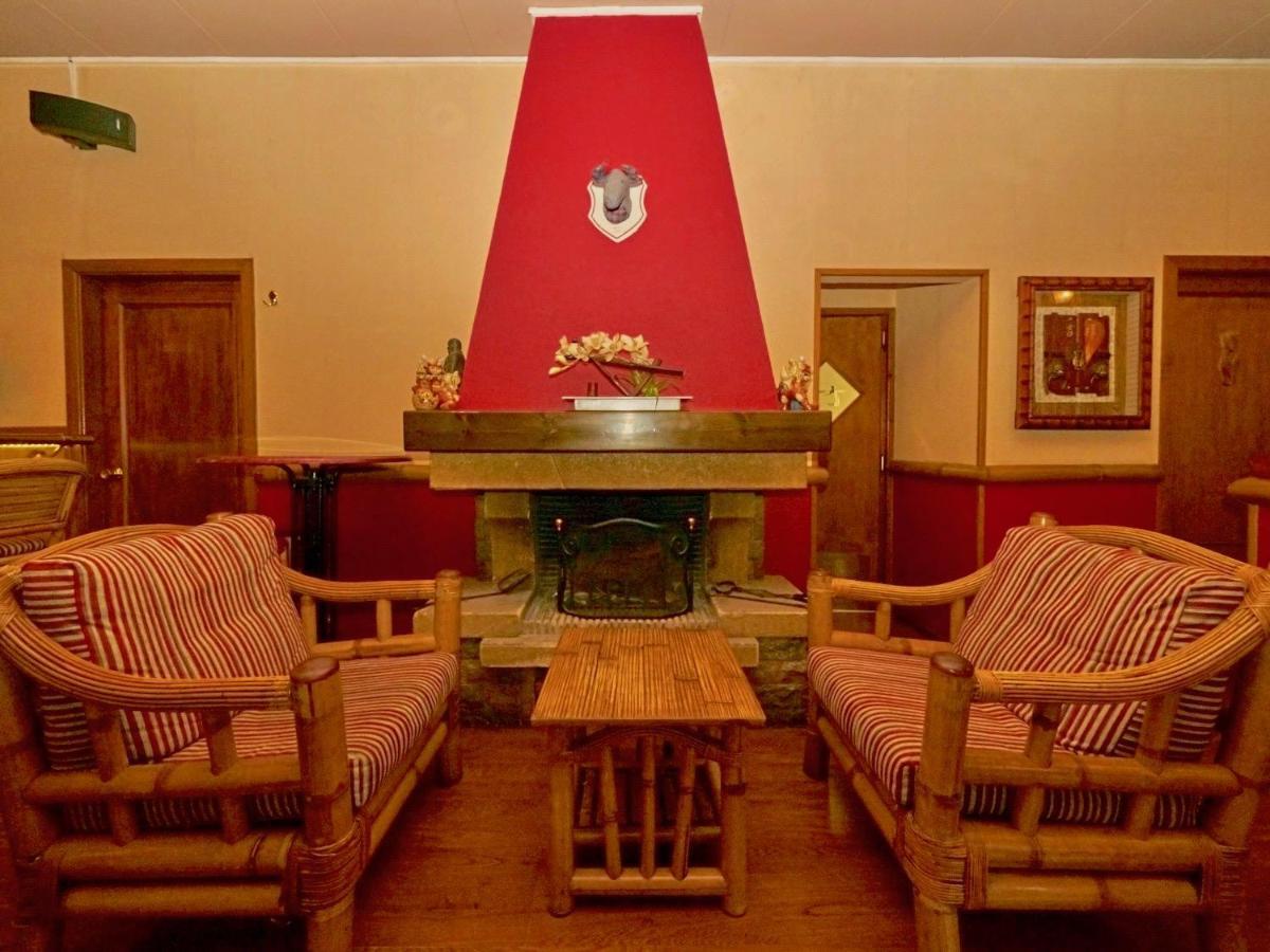 ארטס Hotel Palarine מראה חיצוני תמונה