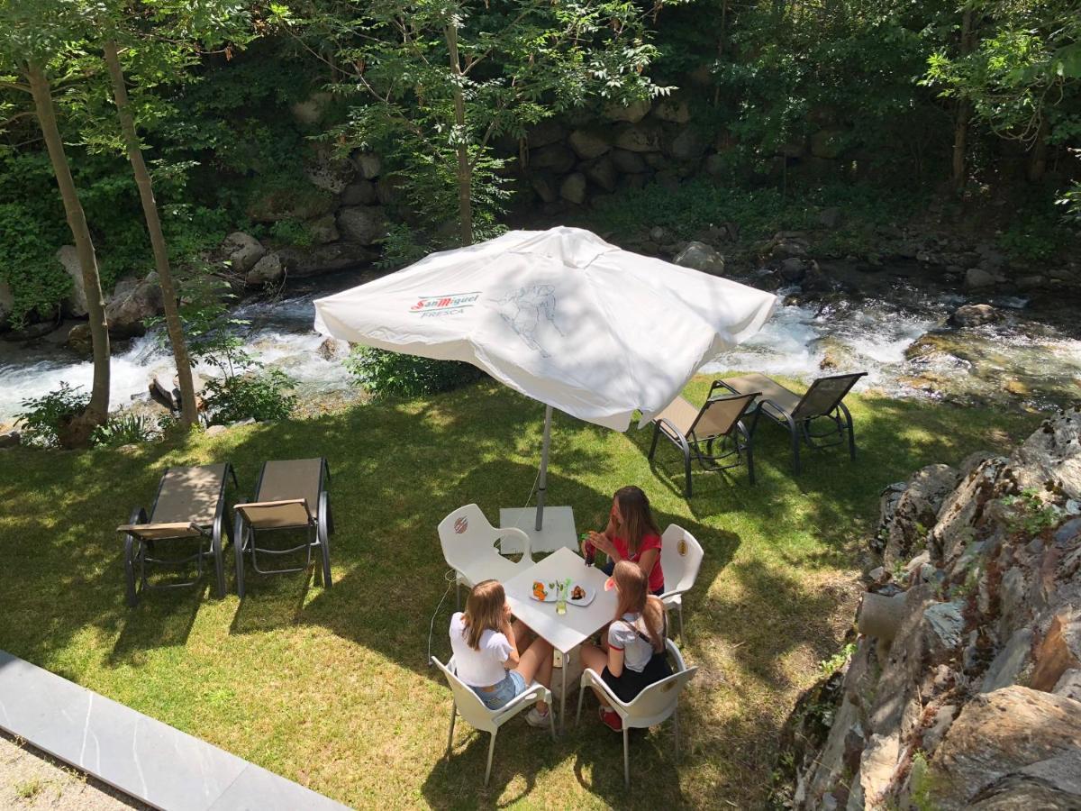 ארטס Hotel Palarine מראה חיצוני תמונה